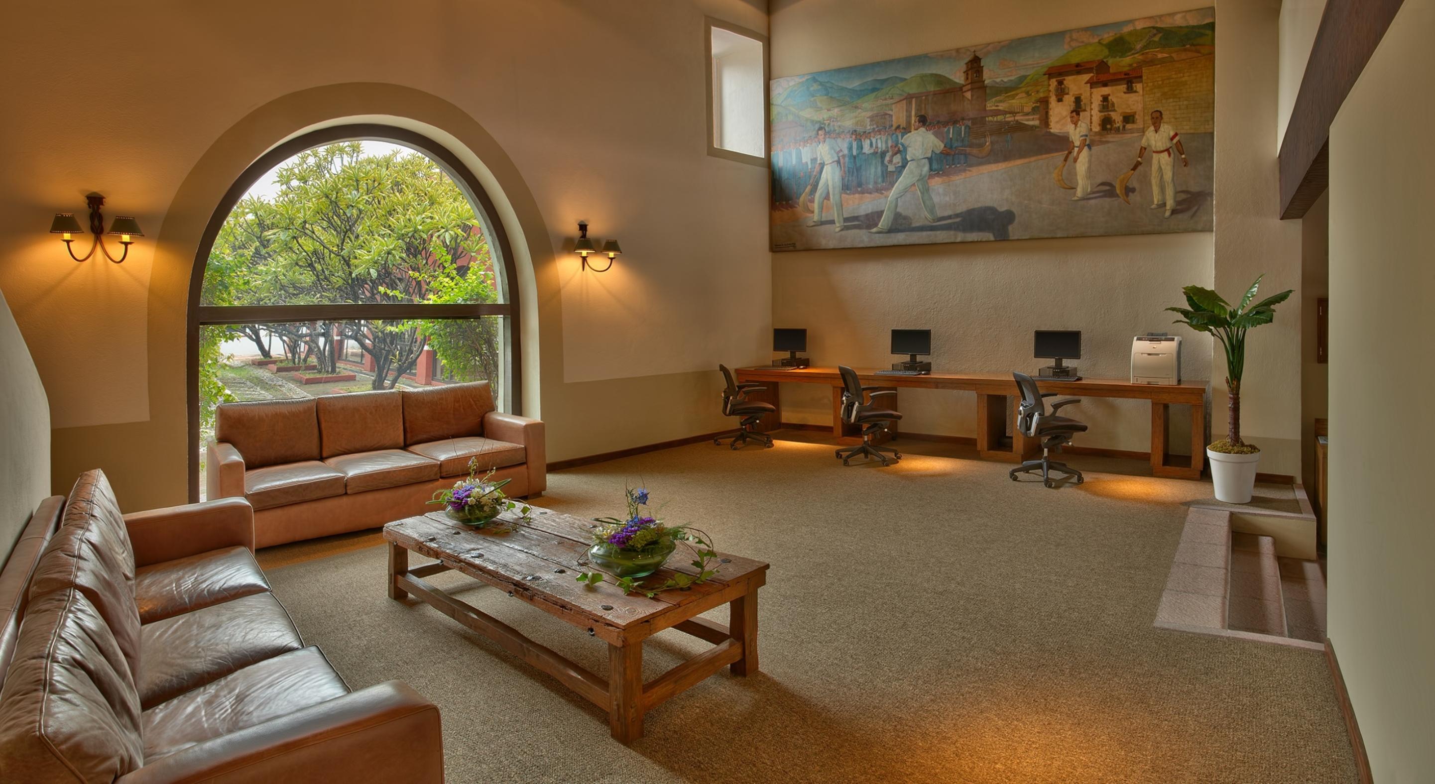 Hacienda Jurica By Brisas Querétaro Exterior foto The lobby of the library